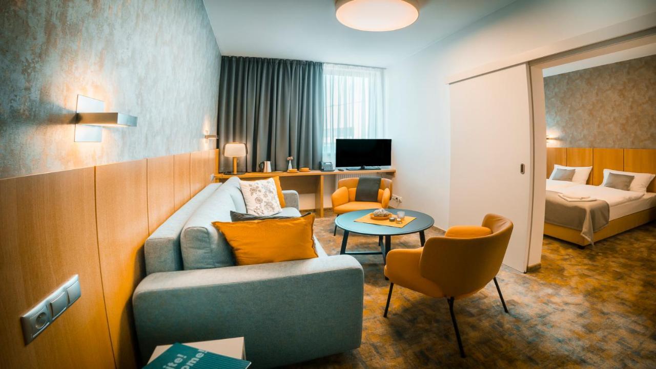 Hotel Arena コシツェ エクステリア 写真